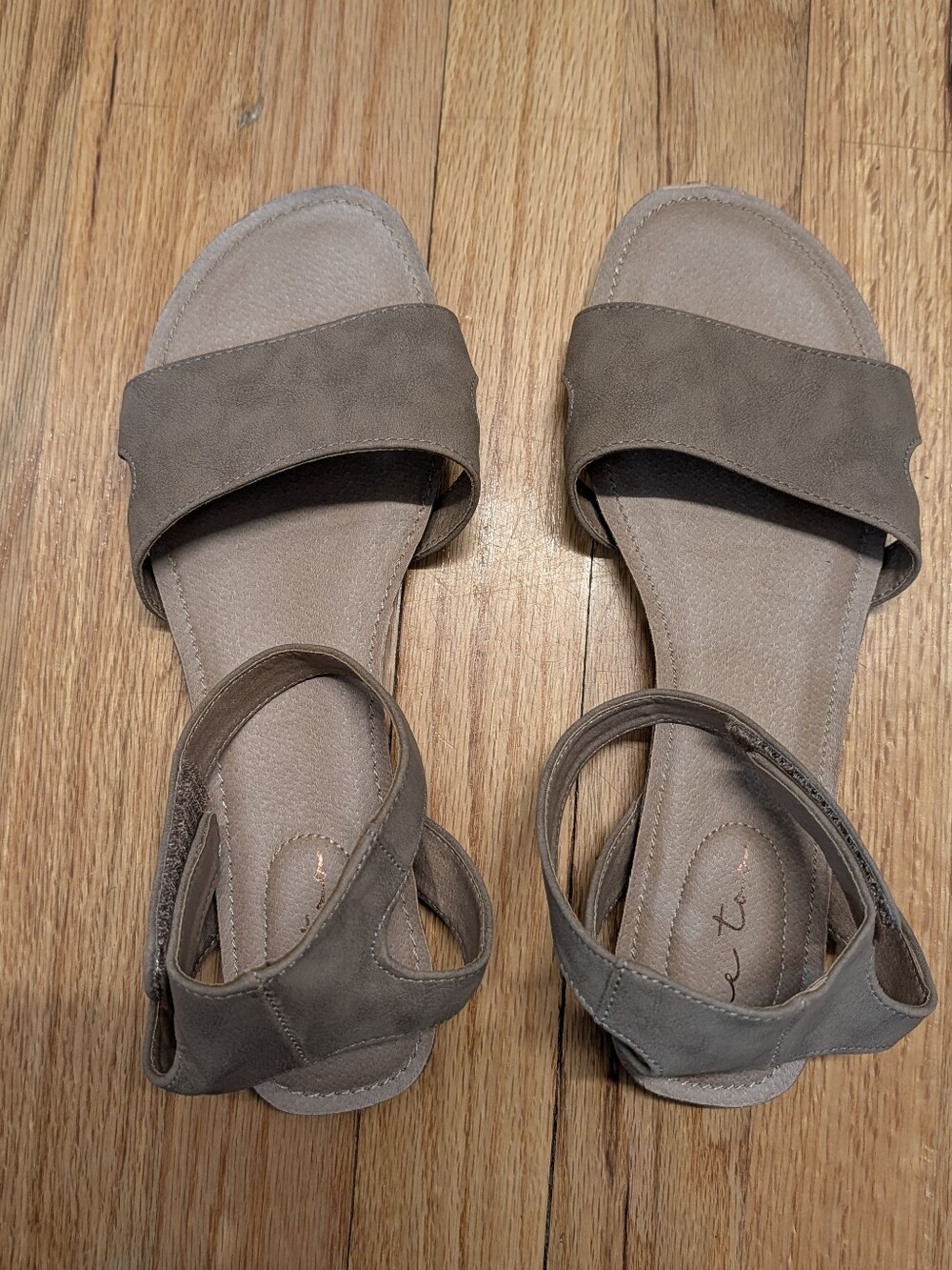 me too Taupe Suede Open-Toe Ankle-Strap Sandals Size 10M